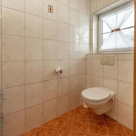 Land- Und Appartementhaus Pircher * آيش