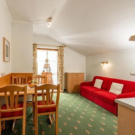 Land- Und Appartementhaus Pircher شقة