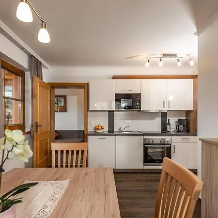 Land- Und Appartementhaus Pircher آيش